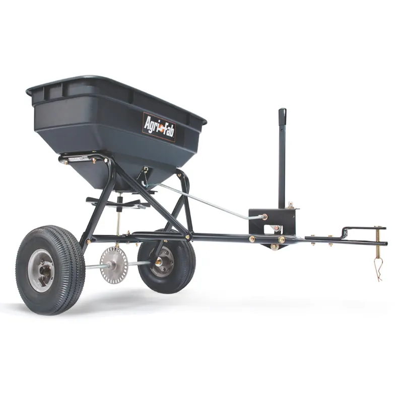 Aktuell Cub Cadet Anhängestreuer für Rasentraktoren, 50 kg