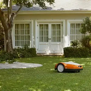 Zertifiziert STIHL Mähroboter iMOW® RMI 632 P - inkl. Ladestation