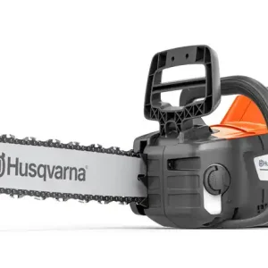 Zertifiziert Husqvarna Akku-Motorsäge 240i, 3/8 mini, Schienenlänge 35cm - inkl. Akku & Ladegerät