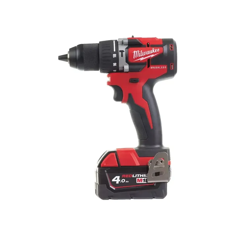 Saisonangebot Milwaukee M18CBLPD-402C (Kompakt-Bürstenloser Akku-Schlagbohrschrauber)