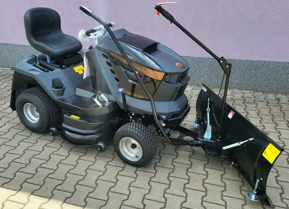 Schnäppchen Black Edition BL 295/106 Twin HB Rasentraktor mit Schneeschild 120 Plus