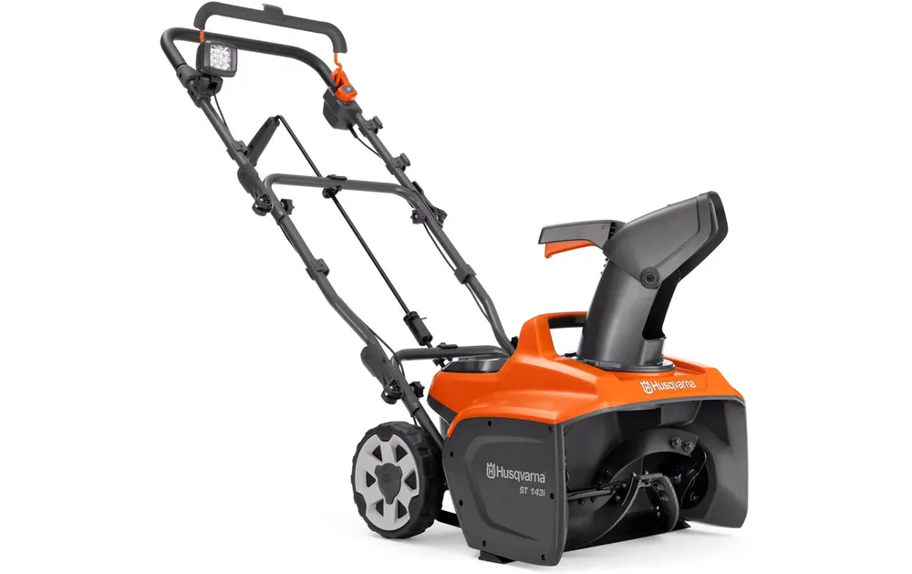 Husqvarna ST 143i Akku-Schneefräse Geprüft