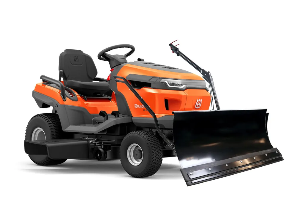 Husqvarna TS 220T Rasentraktor mit Winterpaket Super-Preis